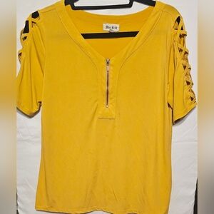 Vibrant Yellow Short Sleeve Tee with Stylish Zipper Detail